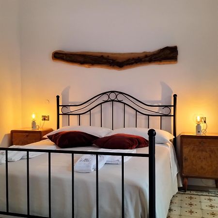 Le Scale Di Pietra Bed & Breakfast Conversano Luaran gambar