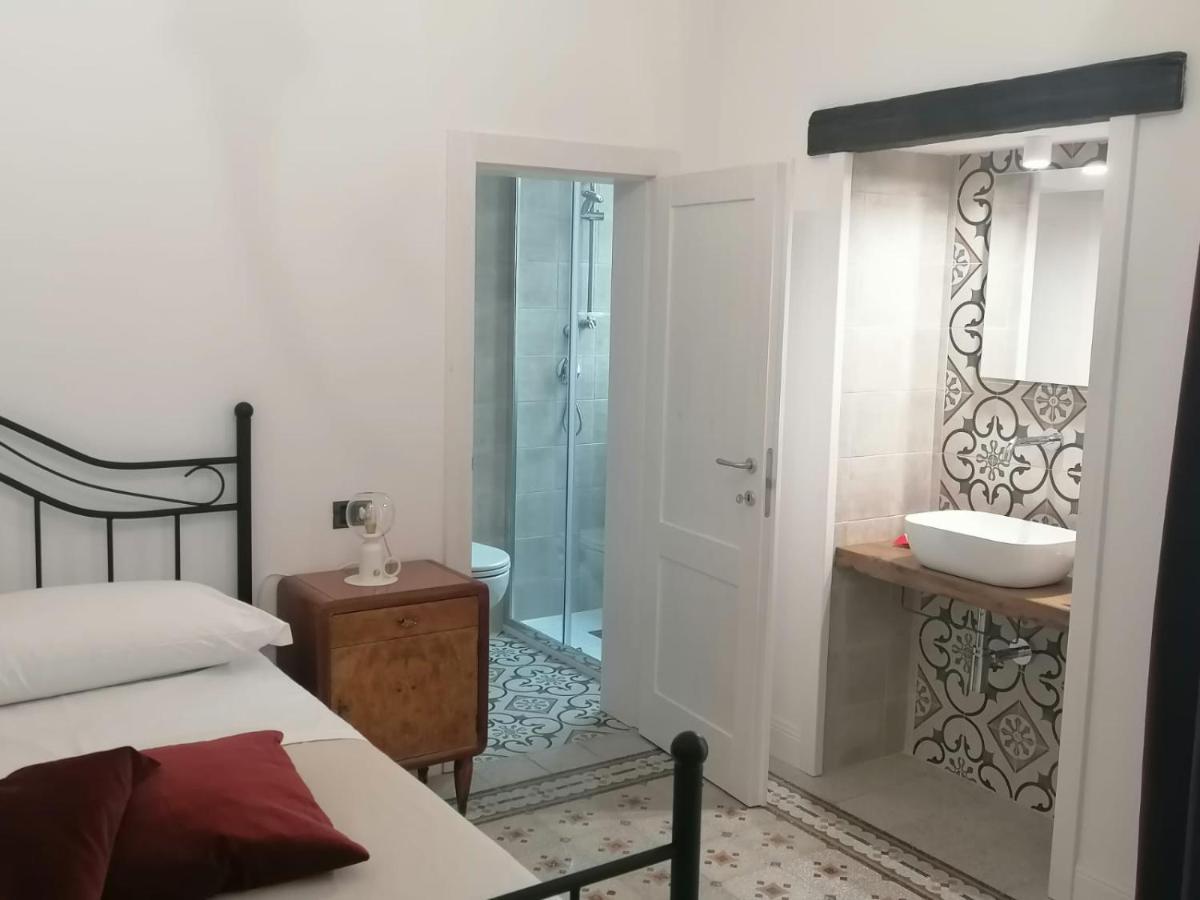 Le Scale Di Pietra Bed & Breakfast Conversano Luaran gambar